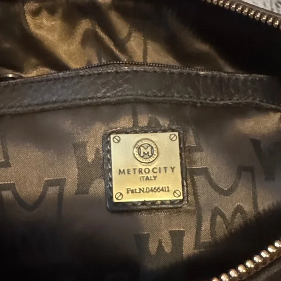 Metrocity Quilted Brown Leather Satchel - Picture 8 of 15